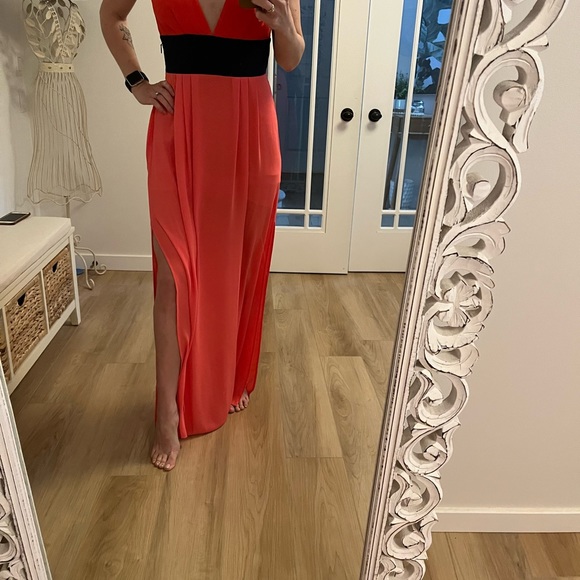 Full Length BCBG dress - Picture 5 of 5